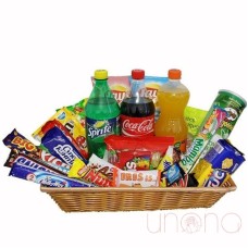 Deluxe Snacks and Drinks Basket (Regular)